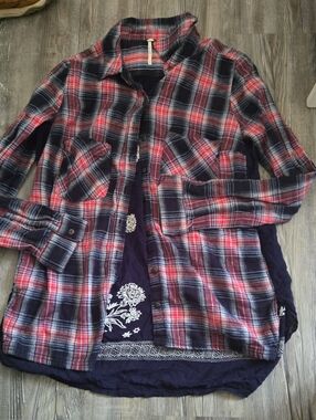 Free People Navy and Red Plaid Button-Front Shirt